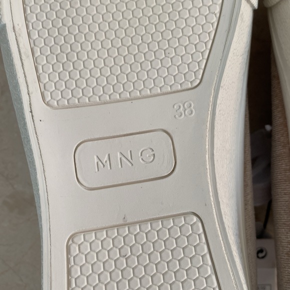 Mango Women’s Sneakers Beige Velvet US size 7.5 EUR 38 NWT - Picture 12 of 13